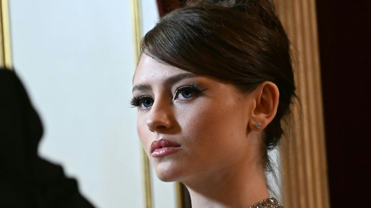 Leni Klum erlebt ihren ersten Wiener Opernball