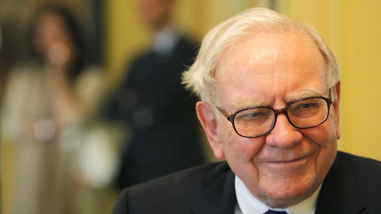 Warren Buffett erzielt Rekordgewinn und ermahnt US-Regierung