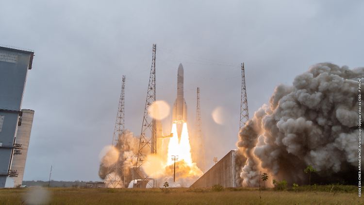 Trägerrakete Ariane 6 bringt Militärsatelliten ins All
