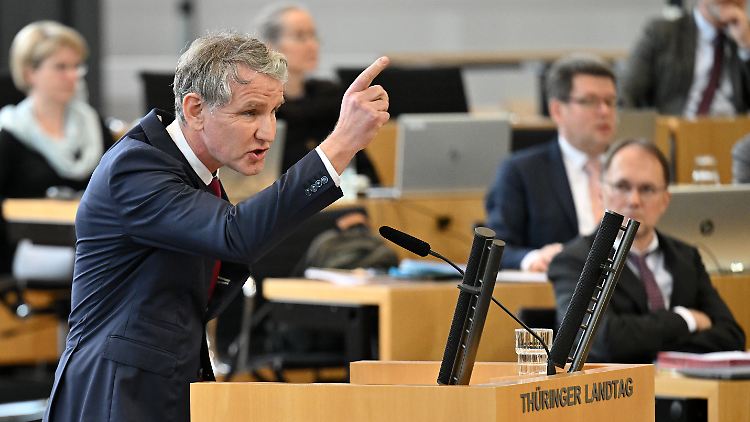 Höcke-AfD setzt U-Ausschuss für Verfassungsschutz ein