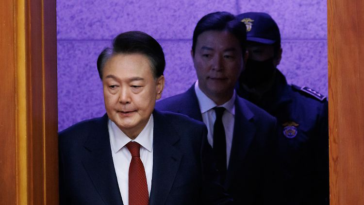 Südkoreas angeklagter Präsident wird erstmal entlassen