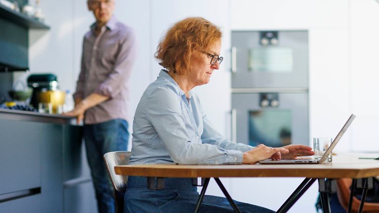 Nur eine von zehn Frauen ist Hauptverdienerin bei Paaren