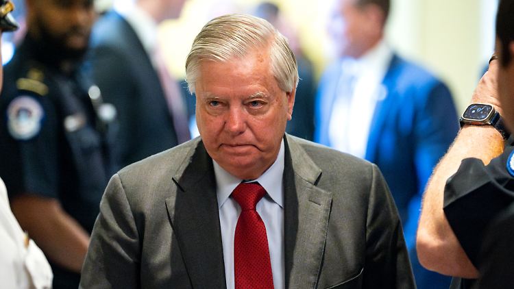 Trump-Vertrauter kritisiert Putin und bringt Sanktionen ins Spiel