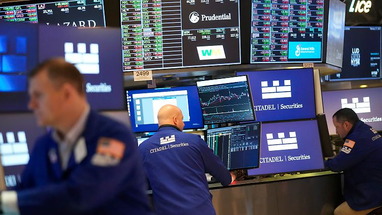 Trumps Zollpläne drücken Wall Street ins Minus