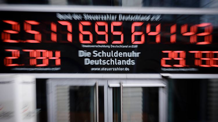 Steuerzahlerbund sieht die "Schleusen offen"