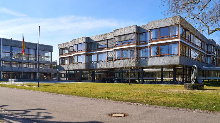 Karlsruhe weist Eilantr&auml;ge gegen Einberufung des alten Bundestages zur&uuml;ck