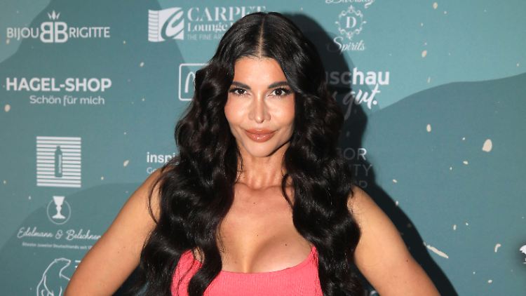 Micaela Schäfer legt sich wieder unters Messer