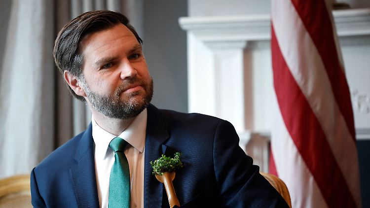 Vance erteilt Polens Forderung nach Atomwaffen eine Abfuhr