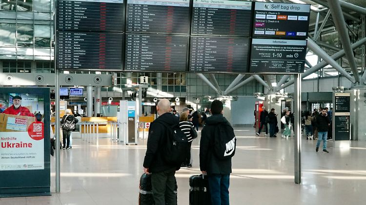 Warnstreik legt wichtige deutsche Flughäfen lahm