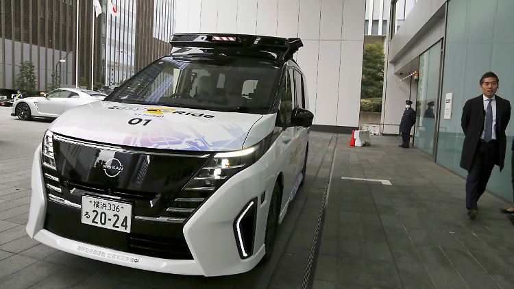 Nissan will bis 2030 den Fahrer überflüssig machen