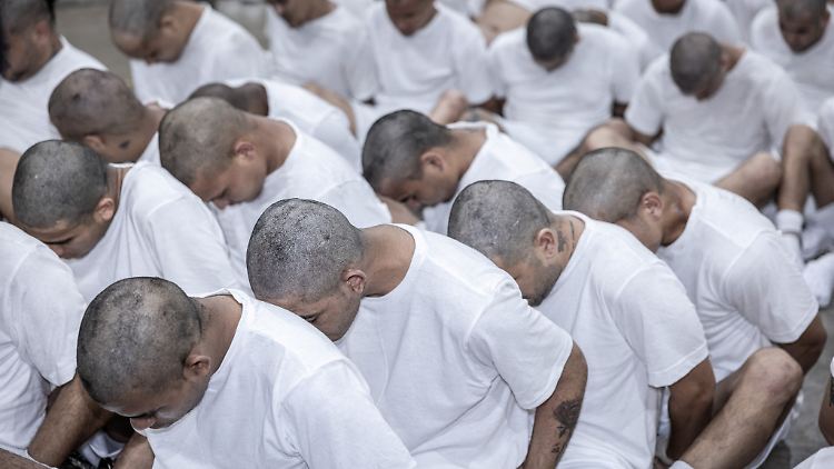 USA schieben Hunderte Venezuelaner trotz Richterstopp ab