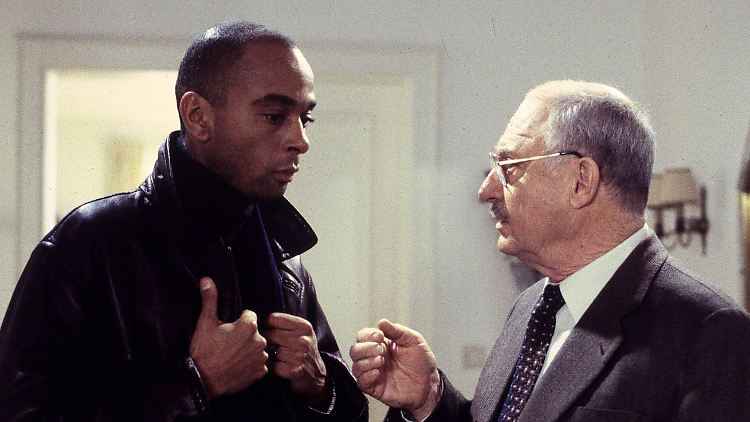 Kollegen nehmen r&uuml;hrend Abschied von Rolf Schimpf