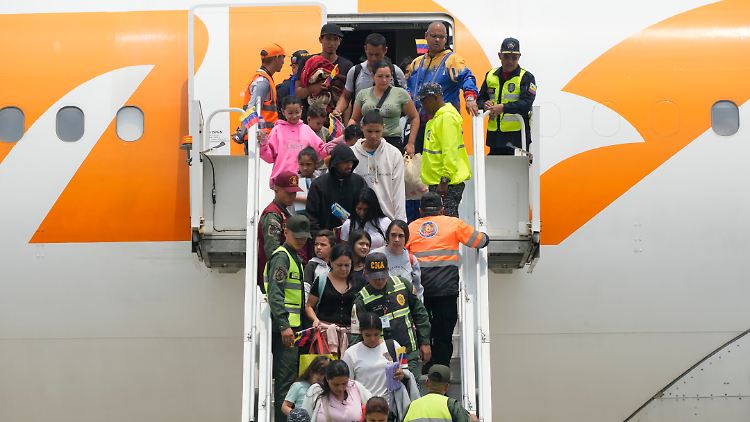 Venezuela beugt sich Trumps Druck