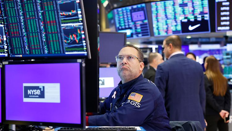 Verunsicherte Anleger treten vor Fed-Entscheid Rückzug an