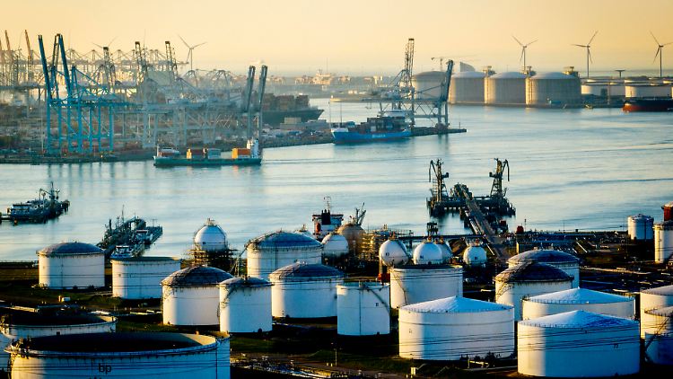 Umweltverbände fordern besseren Klimaschutz in der Schifffahrt