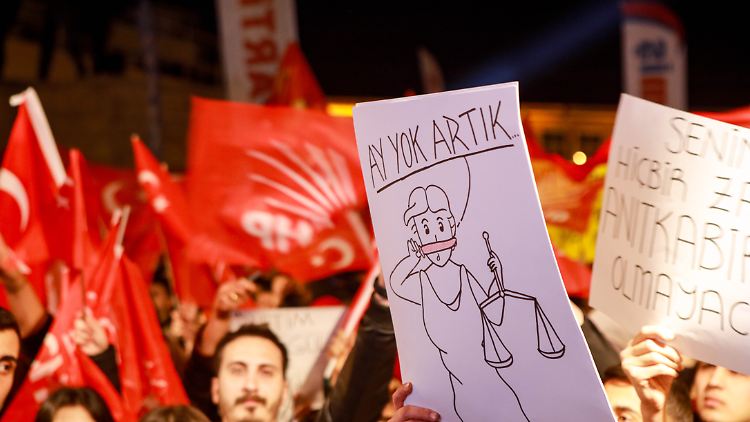 Gewerkschaft: Neun Journalisten in Türkei festgenommen