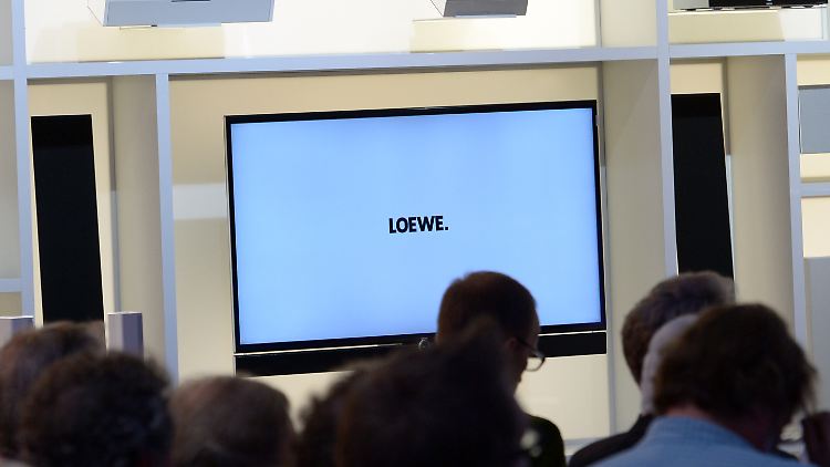 TV-Größe Loewe baut jetzt Kaffeemaschinen
