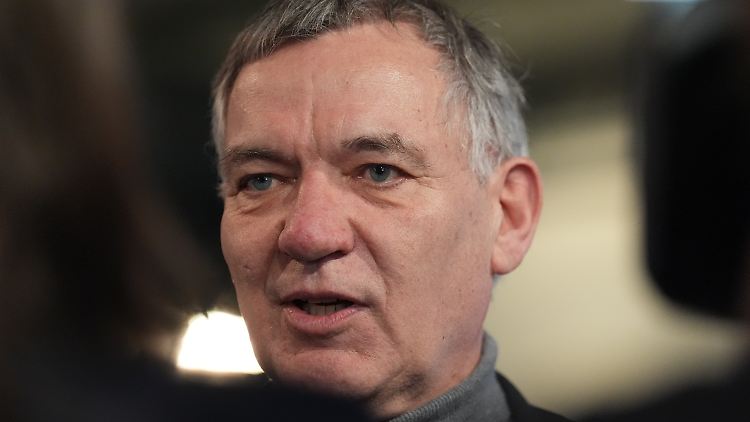 Linke: Schwarz-Rot will "Geflüchteten das Leben zur Hölle machen"