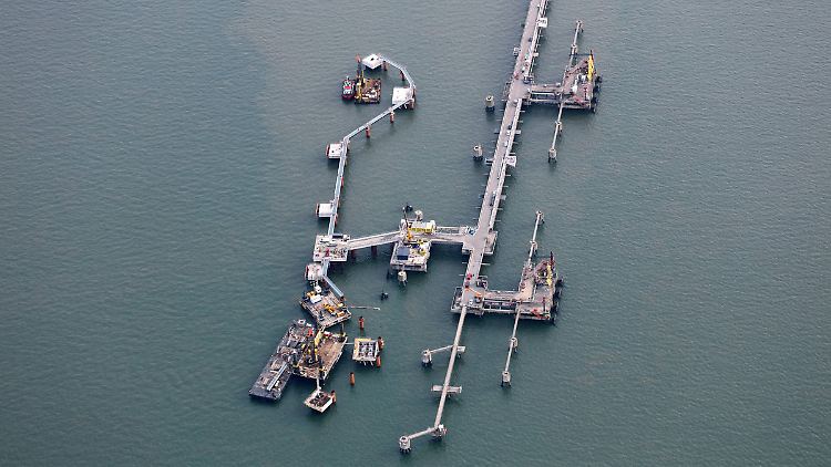 Viele Steuer-Millionen versenkt? LNG-Terminal steht vor dem Aus