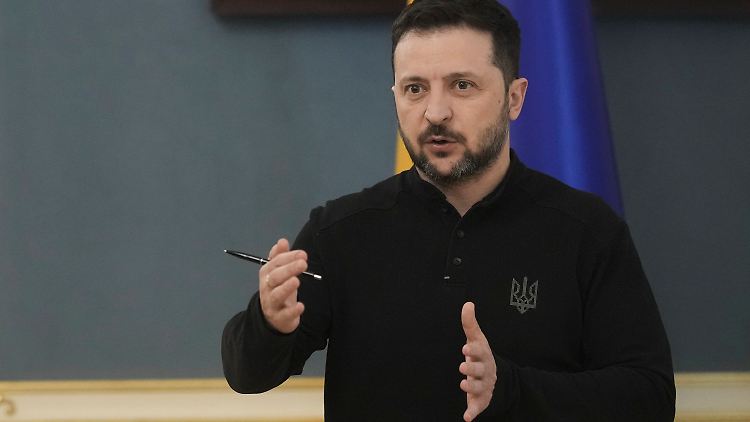 Selenskyj veröffentlicht Einkünfte - und spricht übers Familienleben