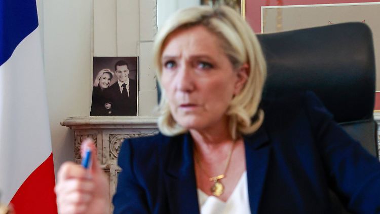 Le Pens Partei lässt die Maske fallen