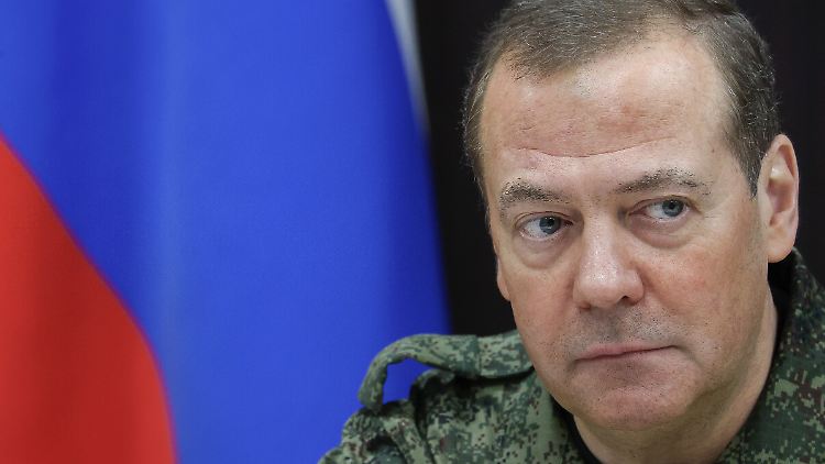 Medwedew: Westen treibt nukleare Aufrüstung an