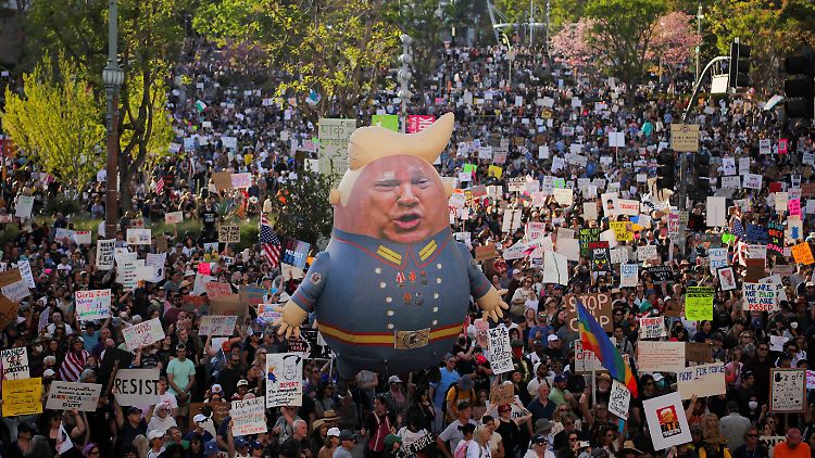 Erstmals landesweite Proteste gegen Trump in den USA
