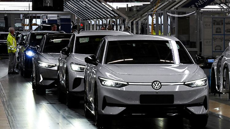 Volkswagen liefert wieder mehr Autos aus