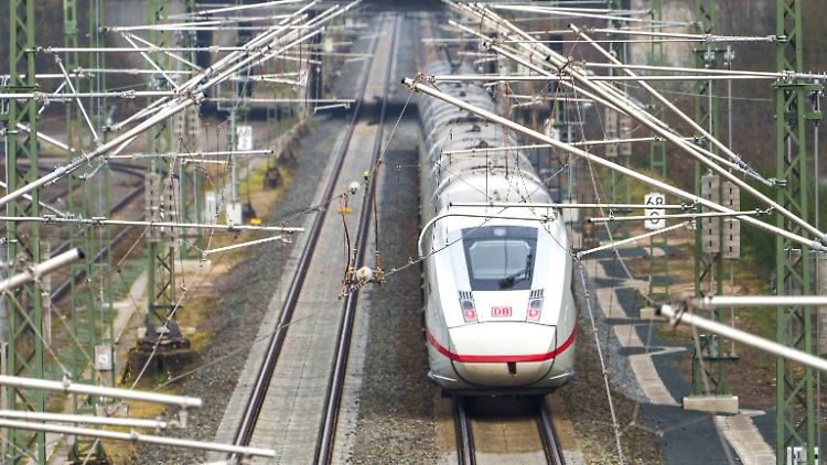Sanierte Riedbahn sorgt für verspätete Züge