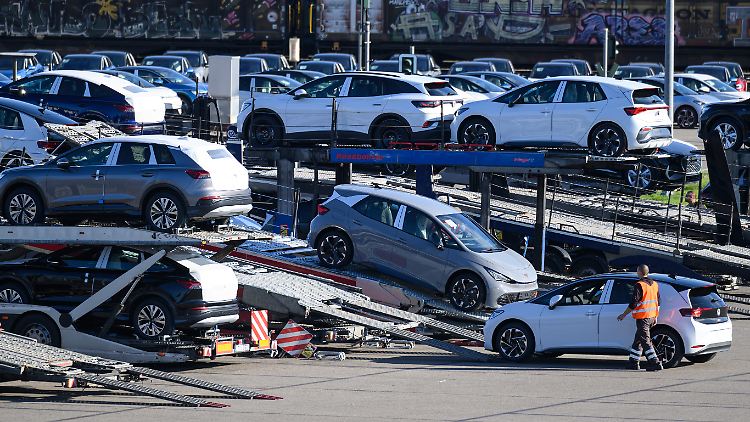 Volkswagen bricht trotz h&ouml;herer Einnahmen der Gewinn ein