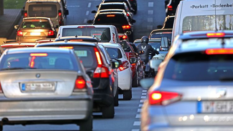 Umweltbundesamt kritisiert geplantes Plus bei Pendlerpauschale