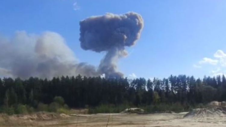 Russland meldet Explosionen in großem Munitionslager