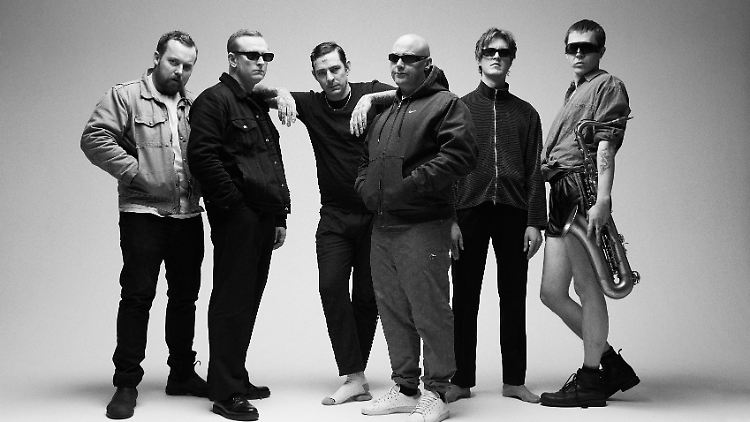 "Springt bitte nicht vom Balkon!"