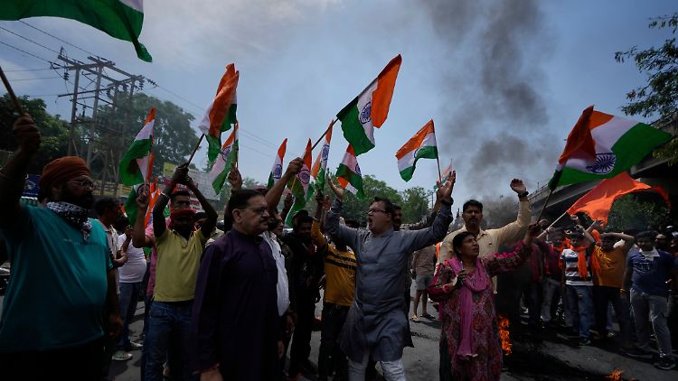 Indien weist alle Pakistaner aus