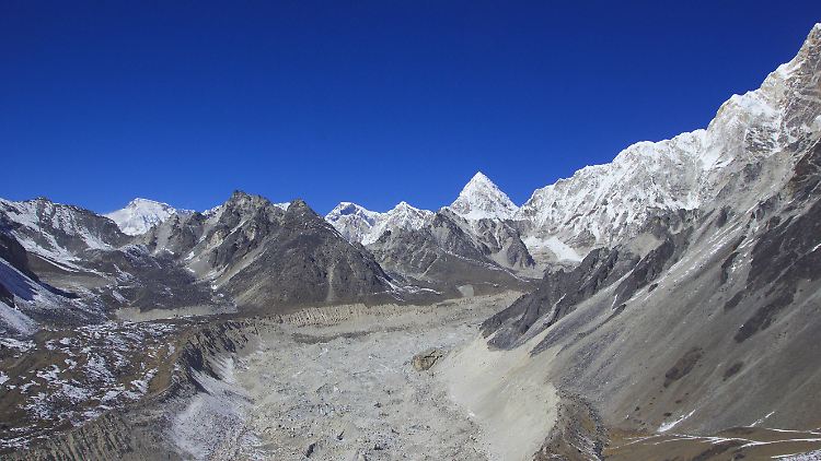 Himalaya-Schneedecke auf bedenklichem Tiefstand