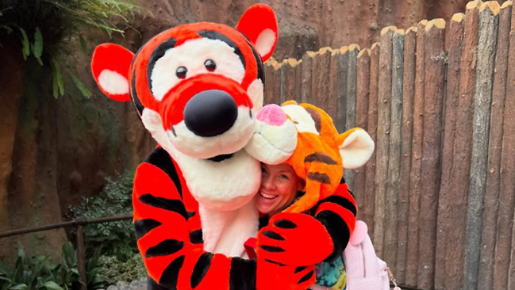 Pink lässt in Disneyworld den inneren Tiger raus