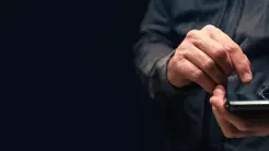 Frankreich: Mobiltelefone von Drogendealern und -konsumenten werden einkassiert