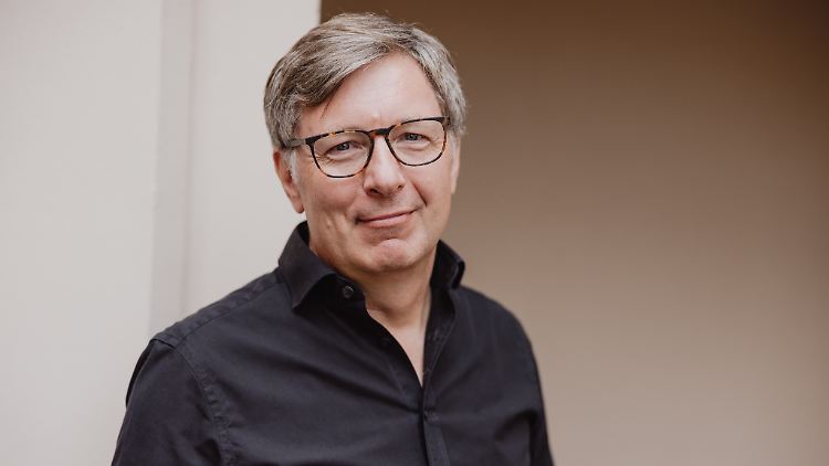 Dieser Mann gewöhnt Deutschland das Bargeld ab