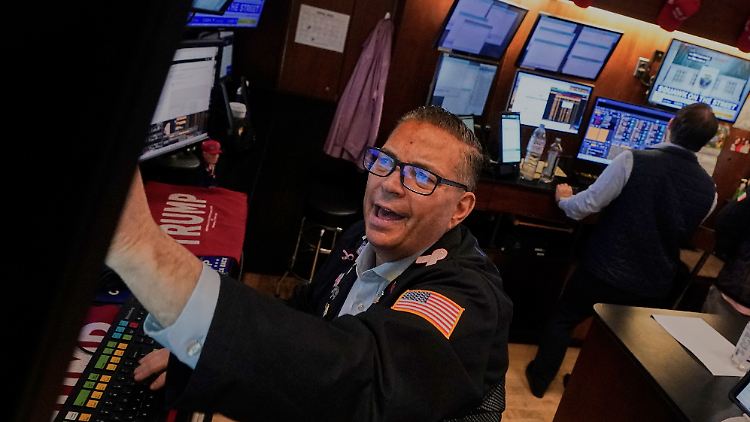 Schwache Konjunkturdaten sch&uuml;ren Zinshoffnungen