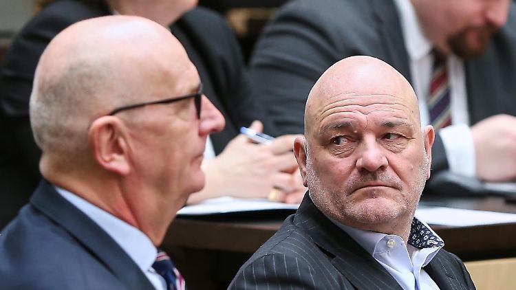 BSW-Finanzminister kommt zu Haushaltssitzung Stunden zu spät