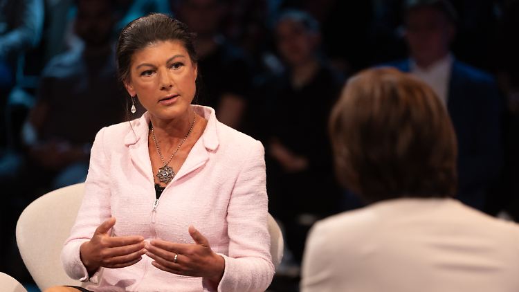 Sahra Wagenknecht tritt nach