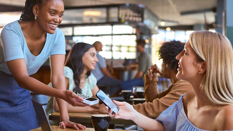 Paypal schaltet kontaktloses Bezahlen per Smartphone frei