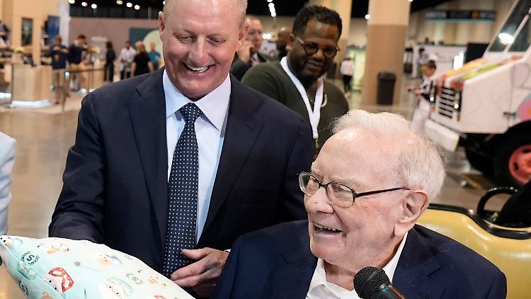 Warren Buffett geht nach 60 Jahren "zum perfekten Zeitpunkt"