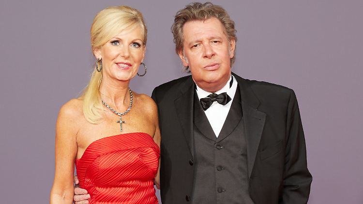 Jan Fedders Witwe versteigert Sammlerstücke