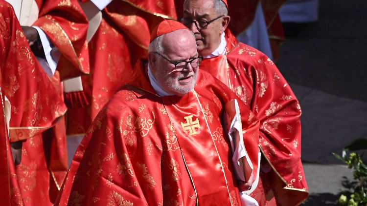 Machen Geldprobleme des Vatikans einen Deutschen zum Papst?