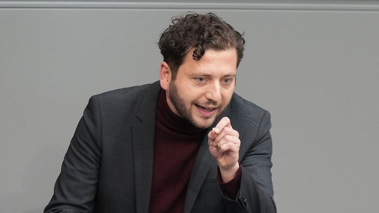 Banaszak attackiert Brandenburger SPD: "Auf dem rechten Auge blind"