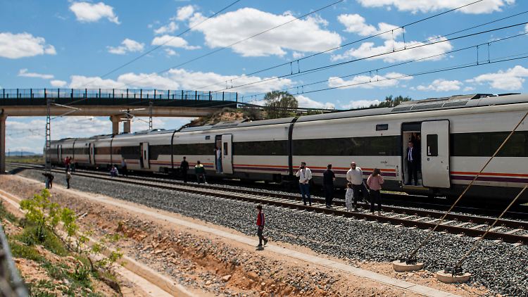 Spanien vermutet Panne in Umspannwerk als Grund für Blackout