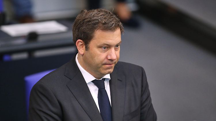 Schwarz-Rot muss bis 2029 mit 33 Milliarden Euro weniger auskommen