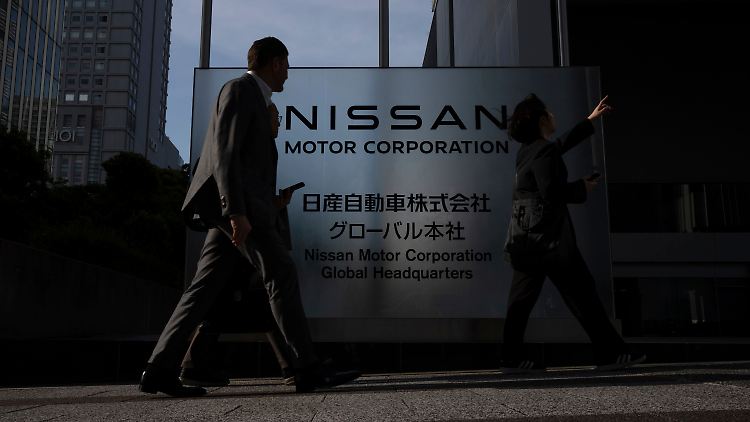 Nissan schließt Werke und baut 20.000 Stellen ab