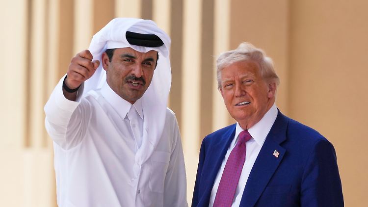 Donald Trump prahlt mit Billionen-Geschäften bei Golf-Reise